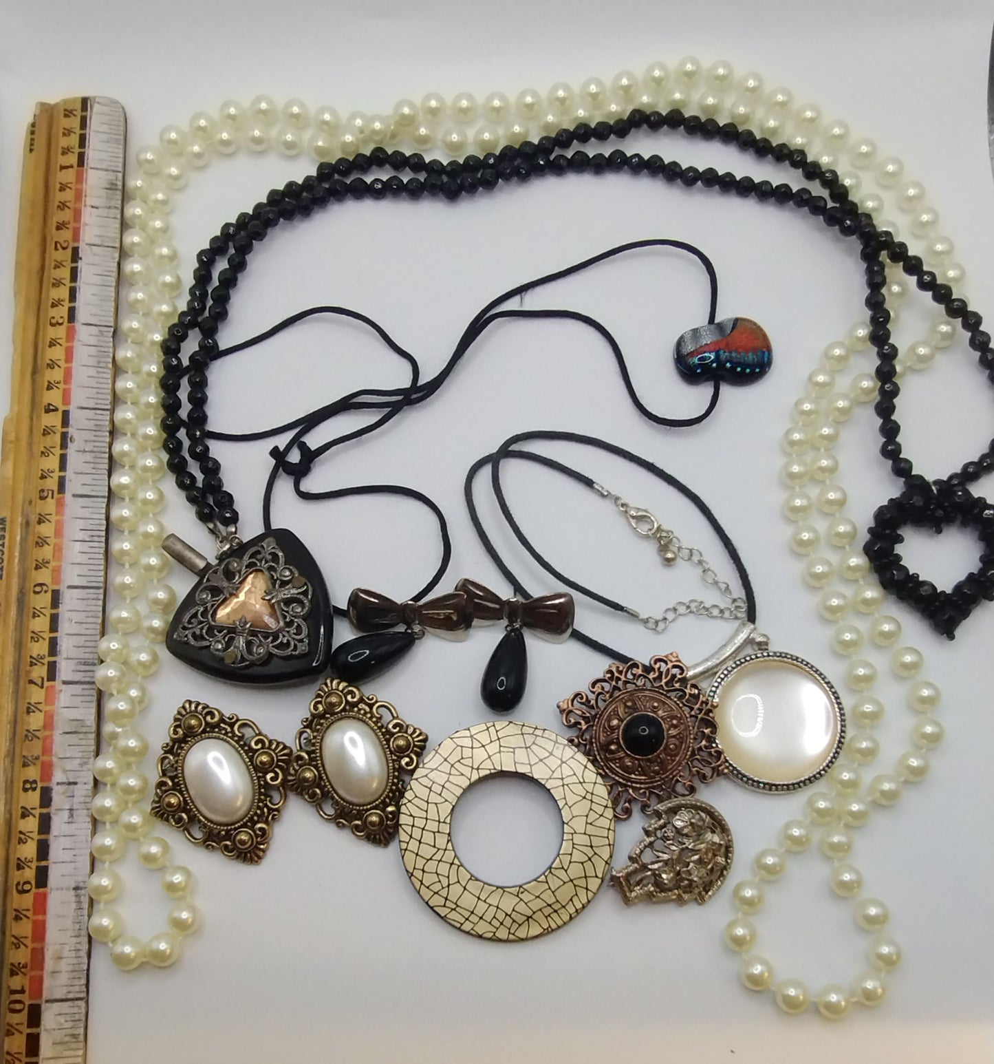 Vintage to Now Victorian Style Jewely Lot Faux Pearl Brooches Necklace Pendants