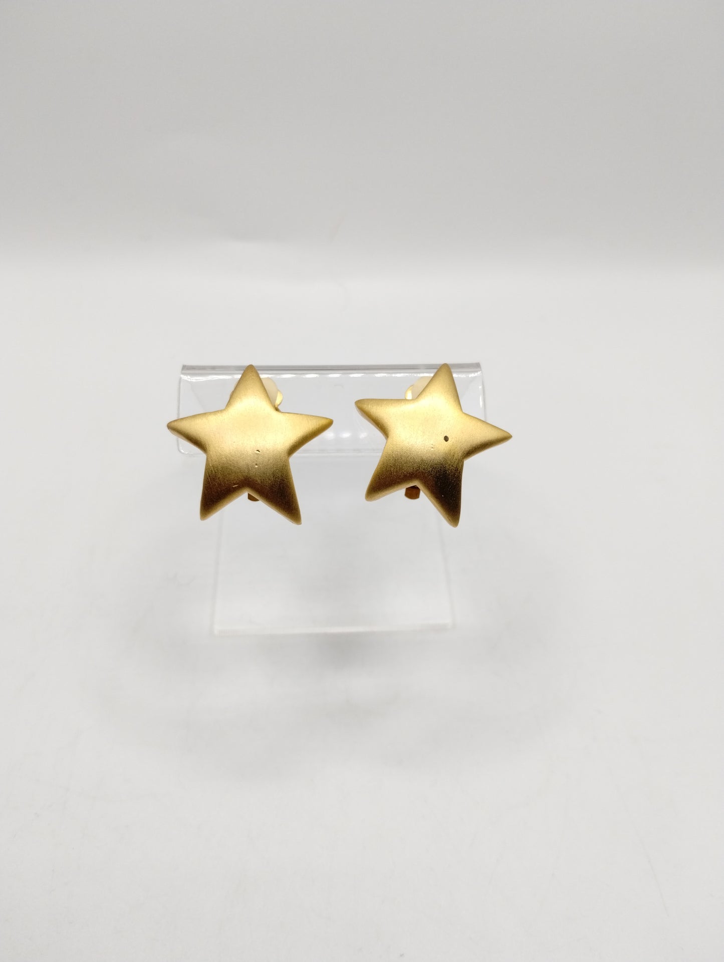 Vintage Brushed Gold Tone Star Shaped Clip On Earrings