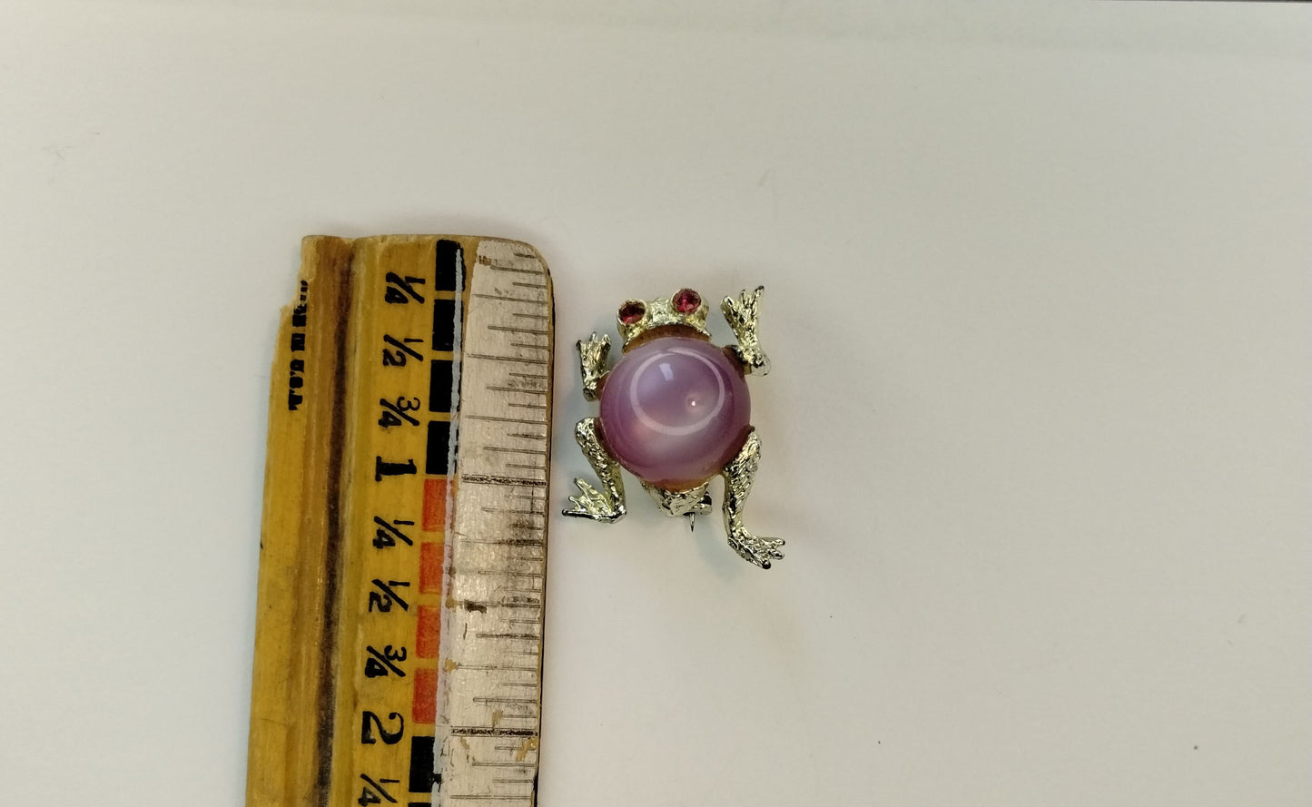 Vintage Jelly Belly Moonstone Rhinestone Cabochon Frog Brooch Pin