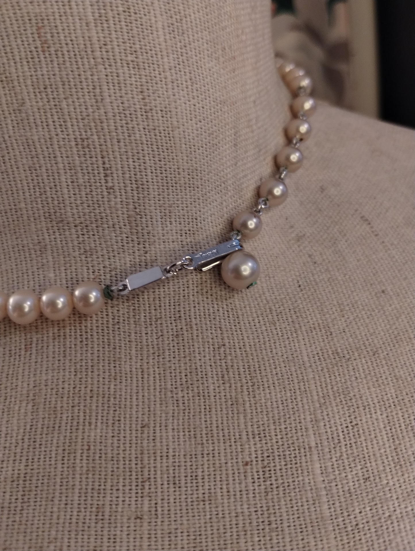 Designer Trifari Vintage Silvertone Faux Pearl Necklace Choker