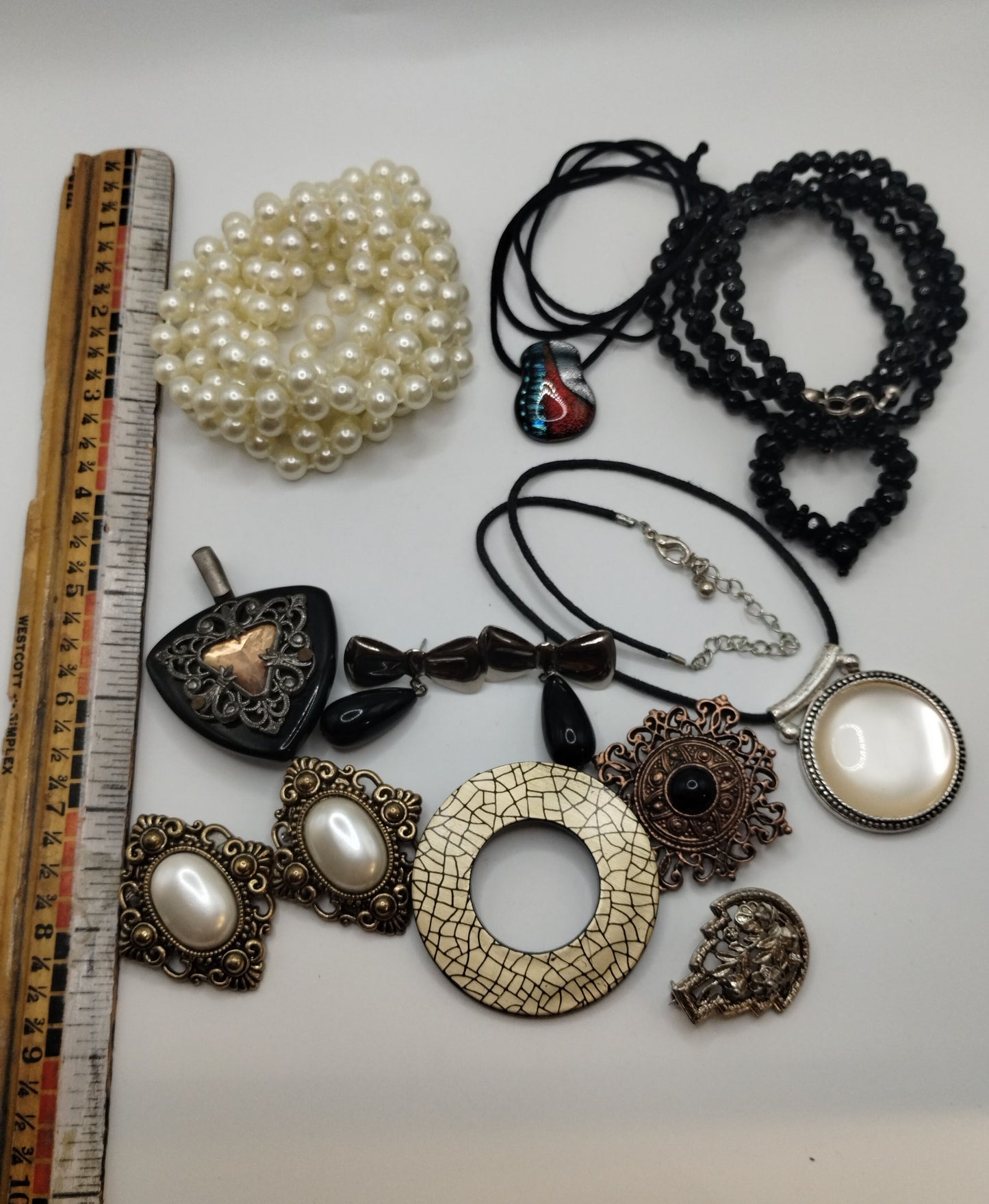 Vintage to Now Victorian Style Jewely Lot Faux Pearl Brooches Necklace Pendants