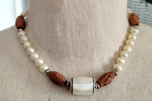 Vintage Carved Bead Faux Pearl MOP Mother of Pearl Necklace