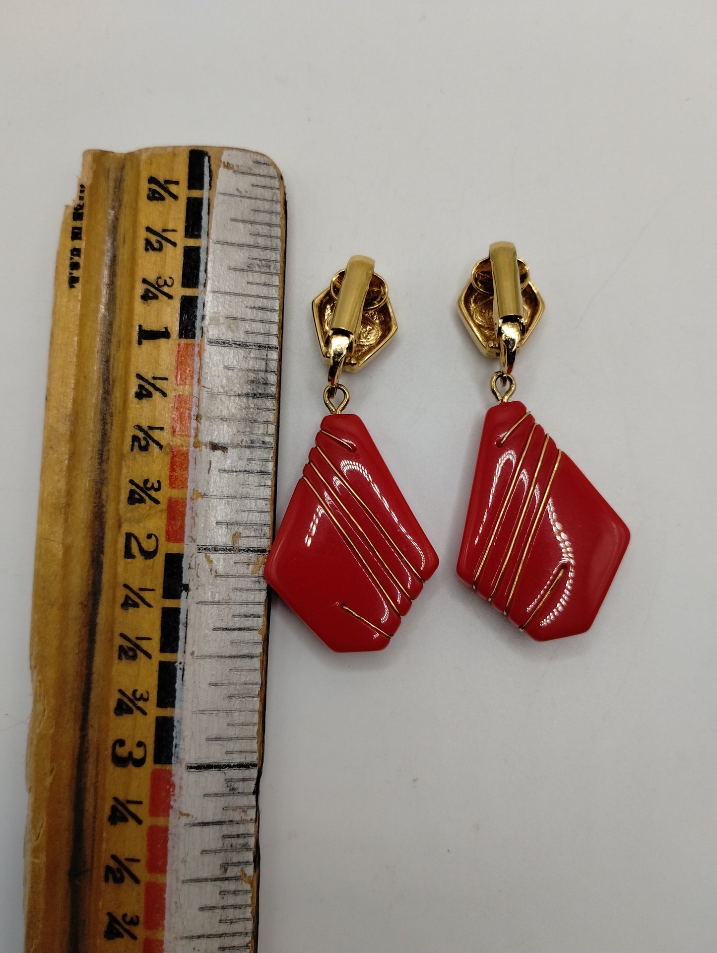 Vintage Signed Trifari Gold Tone Red Plastic 80's Clip on Earrings