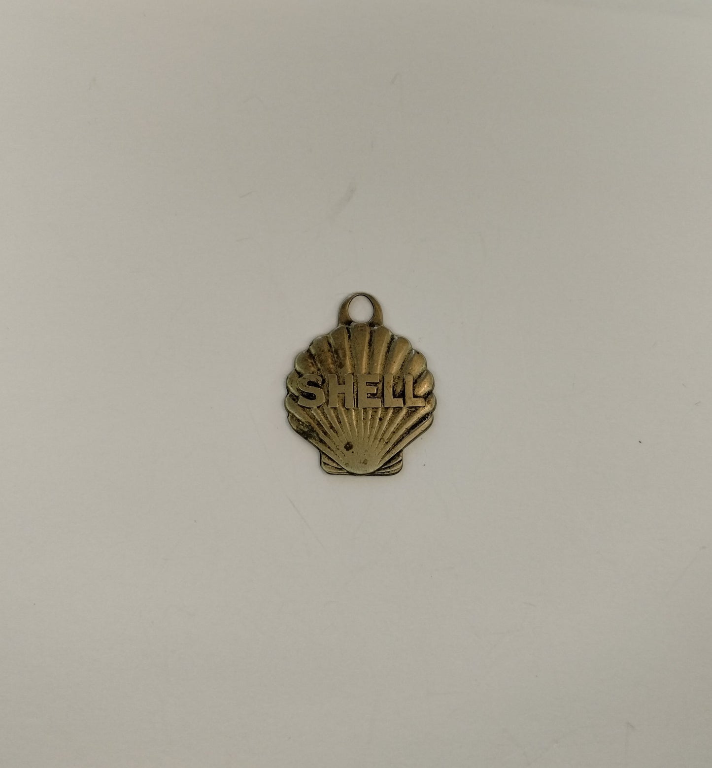 VINTAGE SHELL GAS & OIL KEY FOB COMPANY STATION FINDER MAIL TO ST LOUIS