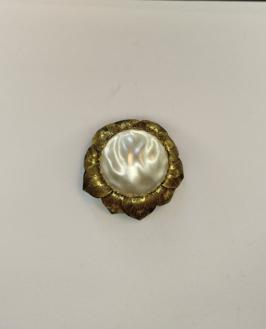 Vintage Brass Tone Metal Faux Baroque Pearl Flower Brooch Pin