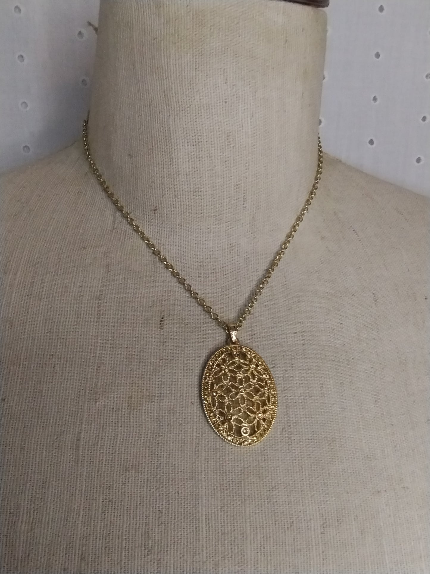 Vintage Signed Monet Gold Tone Champagne Rhinestone Jewelry Necklace Earrings
