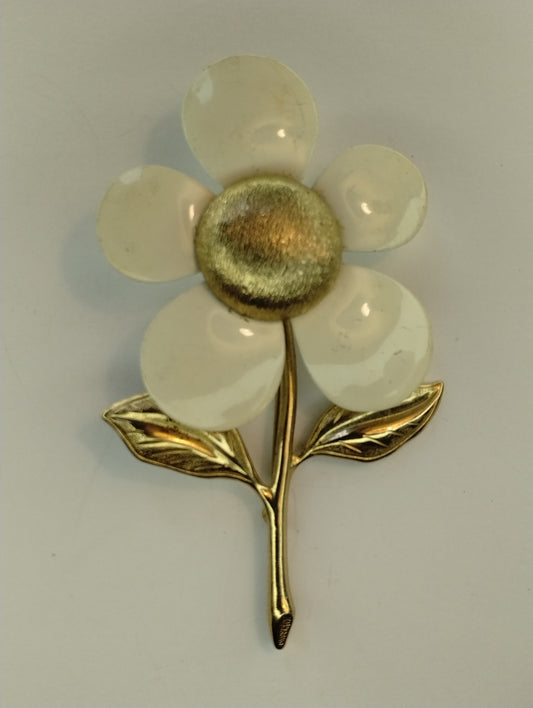 Vintage Large Signed Sarah Coventry Gold Tone White Enamel Daisy Flower Brooch