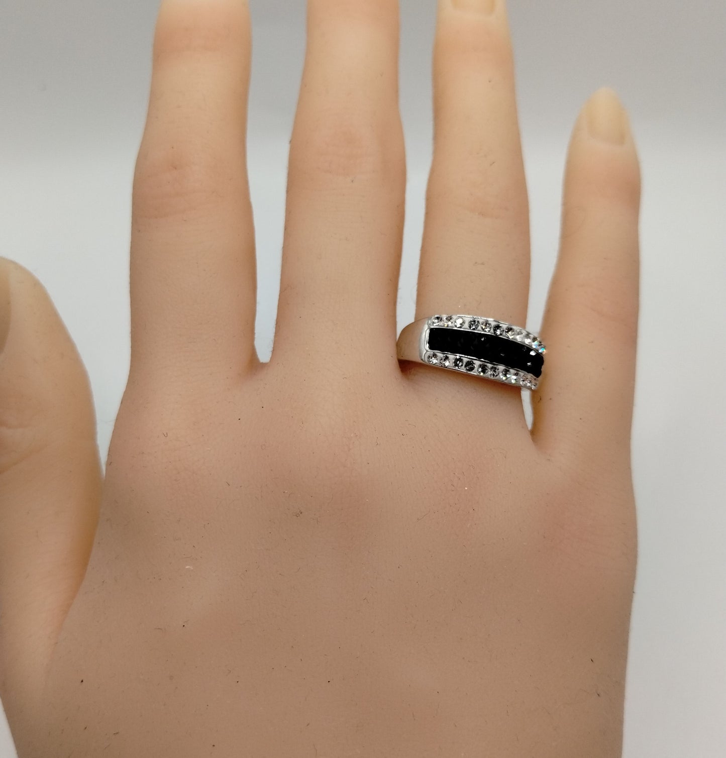 Set of 2 Silver Tone Black Purple CZ Pave Cocktail Fashion Band Ring Sz 8
