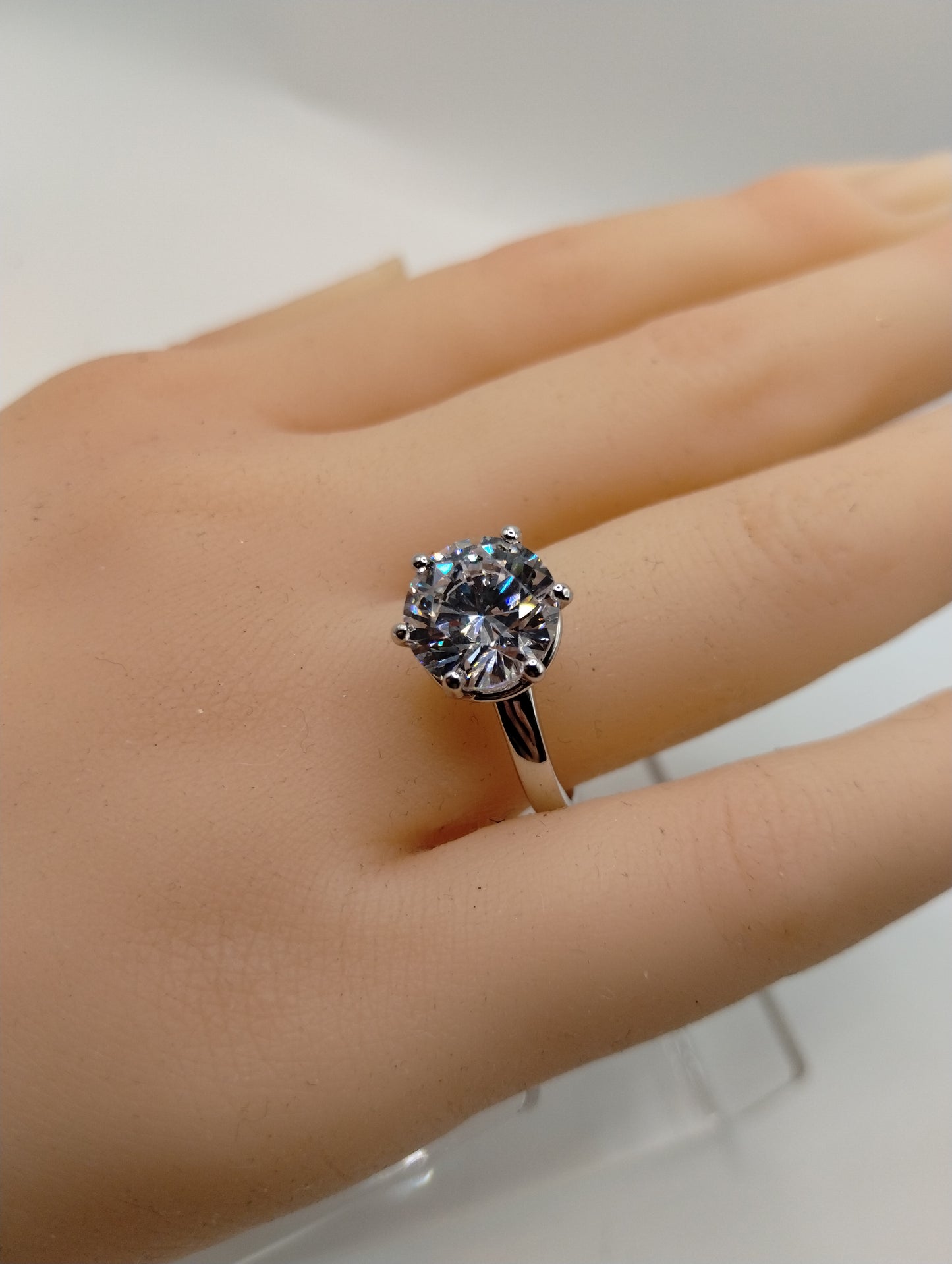 Silver Tone Cubic Zirconia Massive Cocktail Solitaire Ring Sz 8.75