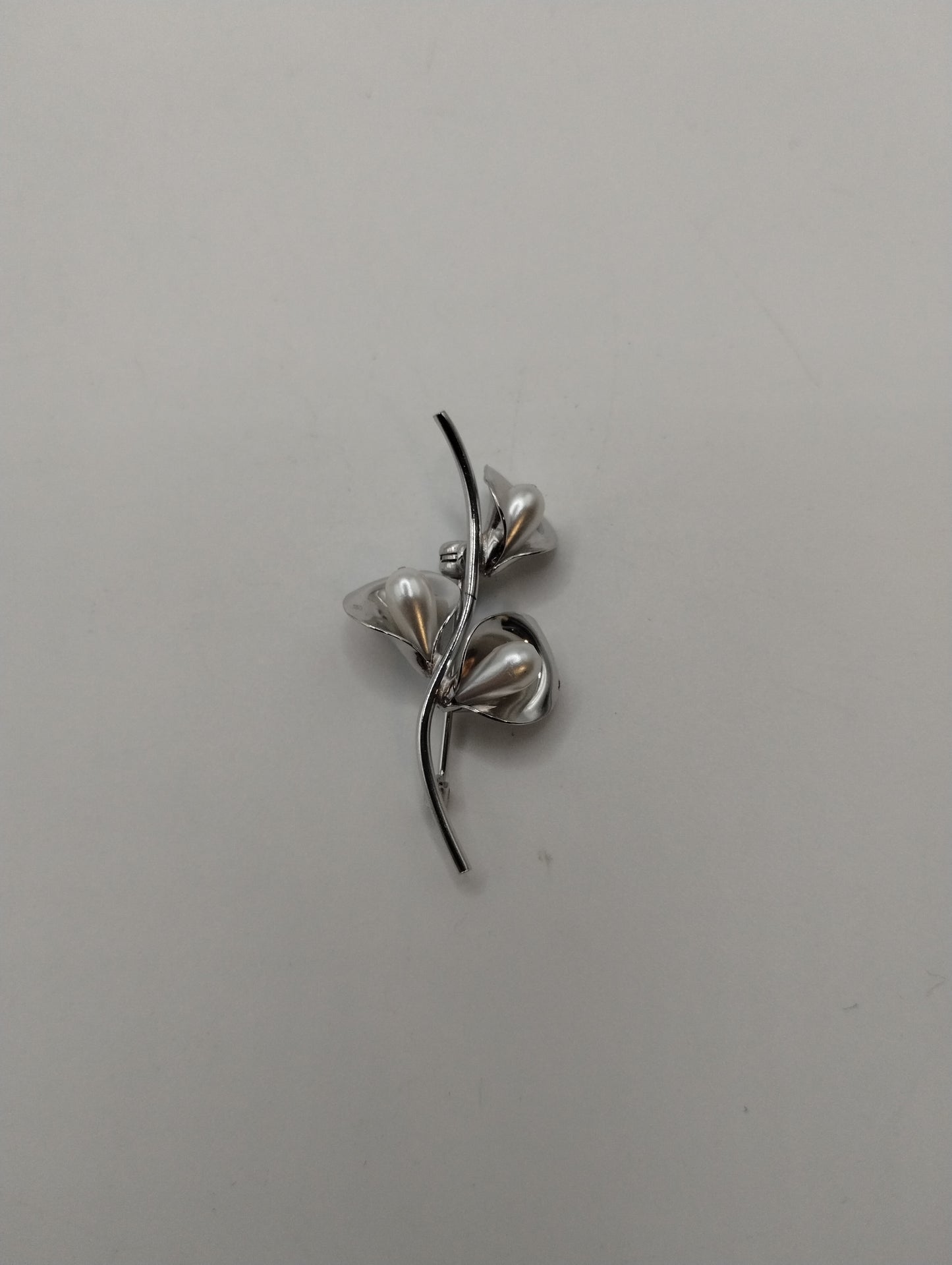Vintage Beau Sterling Silver Faux Pearl Lily Brooch Pin