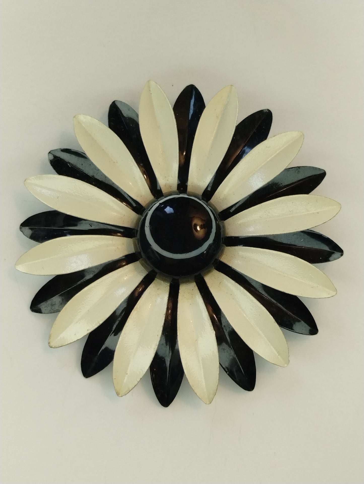 Vintage LARGE Black White Enamel Mod Flower Brooch Pin