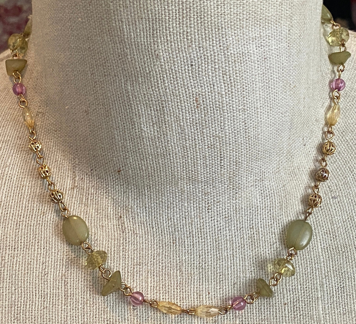 Single Strand Green Lavender Champagne Bead Chain Necklace