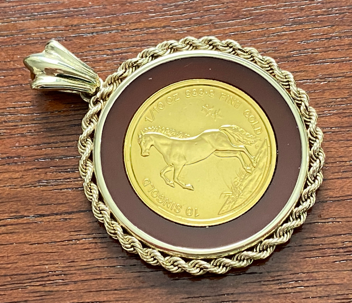 Singapore 10 Singold 1/10 ounce .999 Fine Gold Horse Equestrian Pendant Necklace