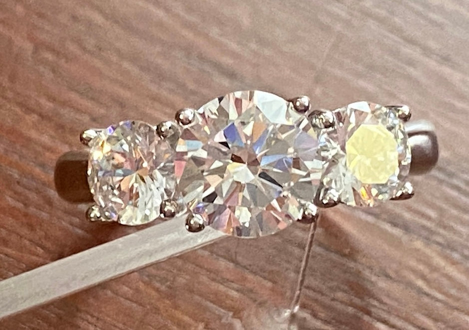 Sterling Silver 925 3 Stone Round CZ Ring Sz 9 Signed SW