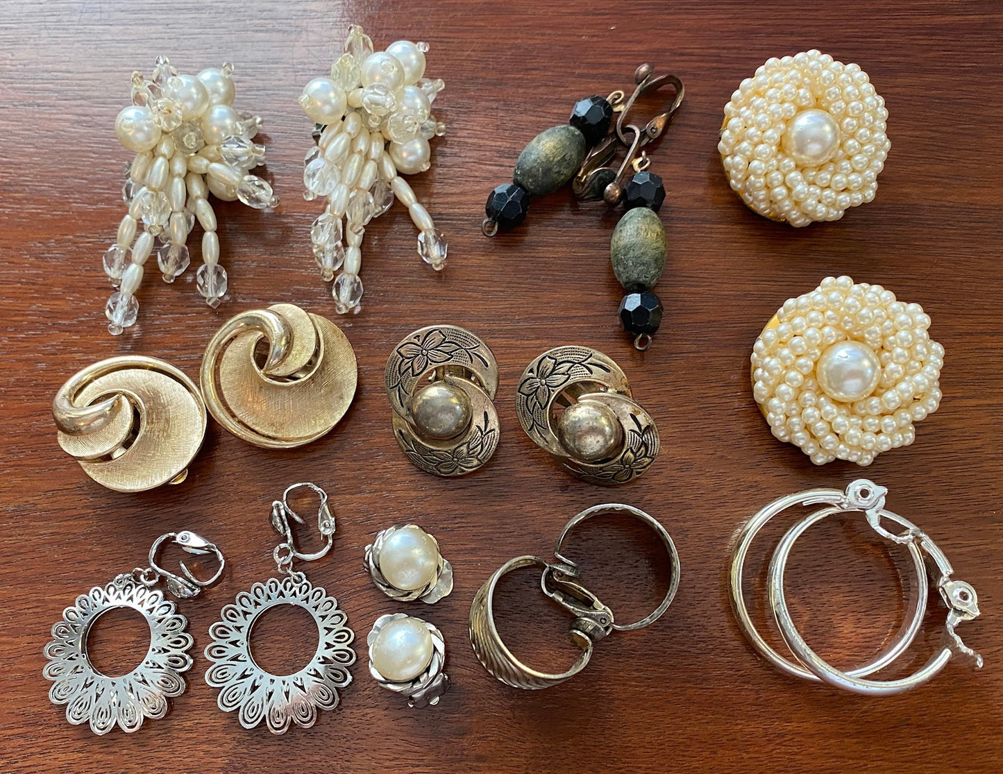 Huge Lot of Vintage Clip on Earrings Faux Pearl Gold Silver Tone Drop Dangly Cluster
