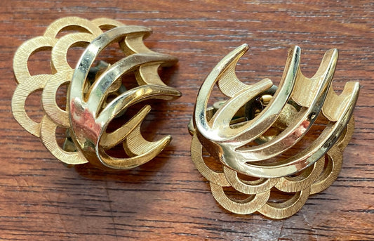 Vintage Crown Trifari Two Tone Brushed Shiny Gold Clip On Earrings