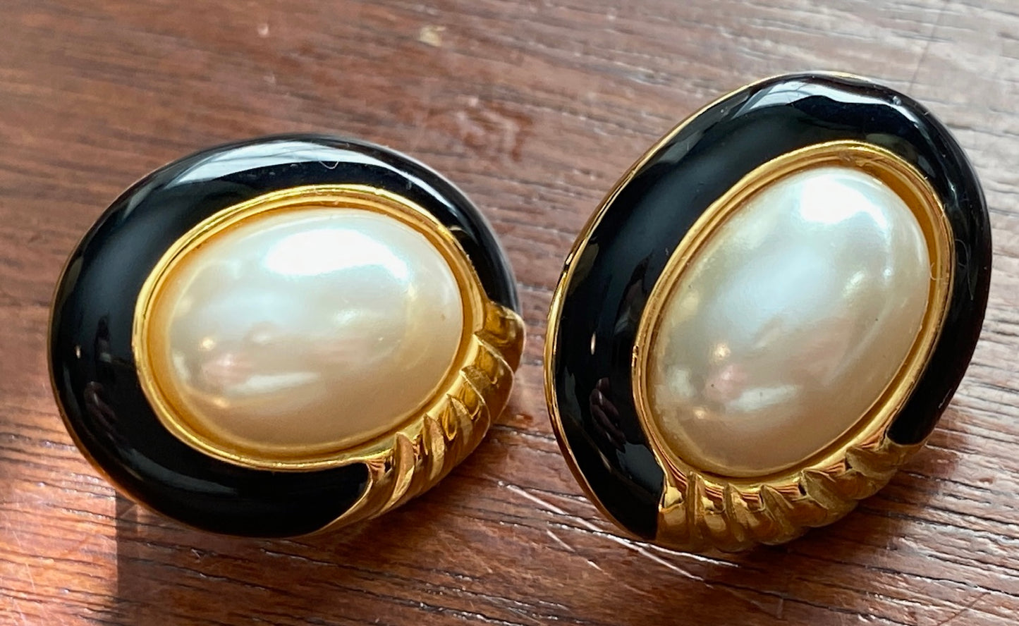 Vintage Gold Tone Black Enamel Faux Pearl Cabochon Pierced Earrings
