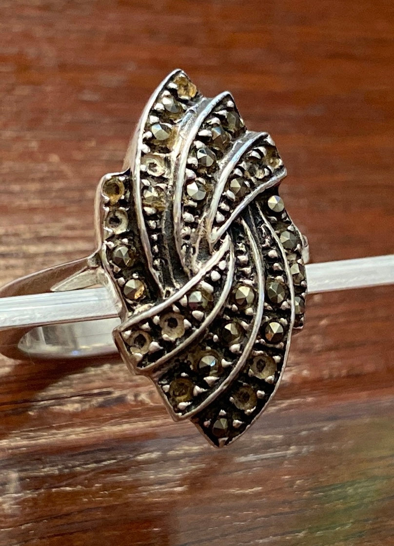 Sterling Silver 925 Marcasite Ring Sz 7.5 Damaged