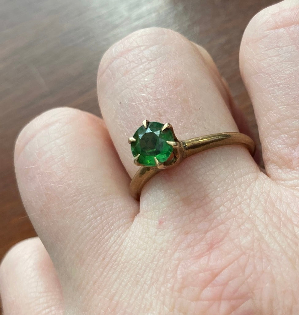 Vintage 10k Yellow Gold Prong Set Green Glass Ring Sz 9.75