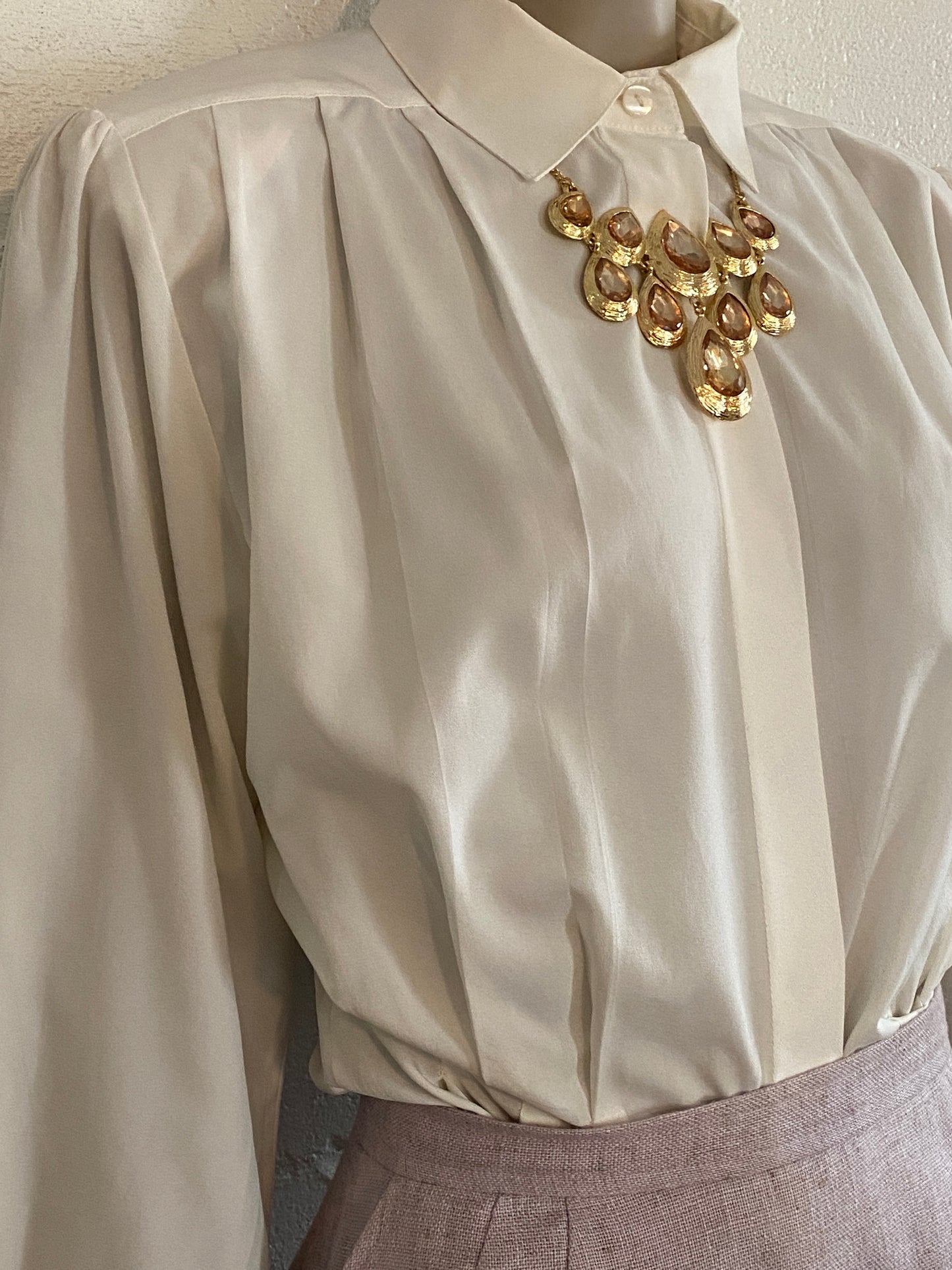 Jessica Simpson Gold Tone Metal Champagne Faux Stone Bib Collar Necklace