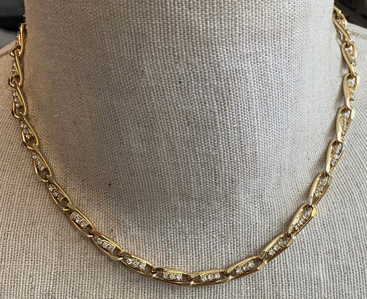 Vintage Gold Tone Metal Rhinestone Collar Necklace