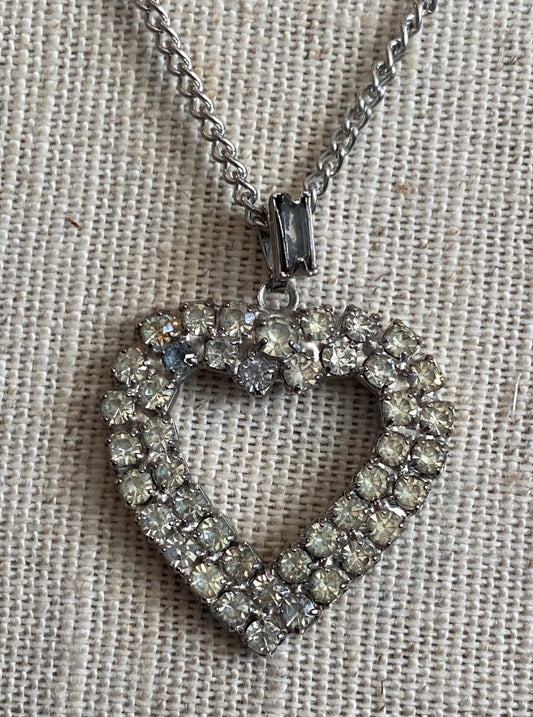 Vintage Silver Tone Metal Rhinestone Heart Pendant Necklace