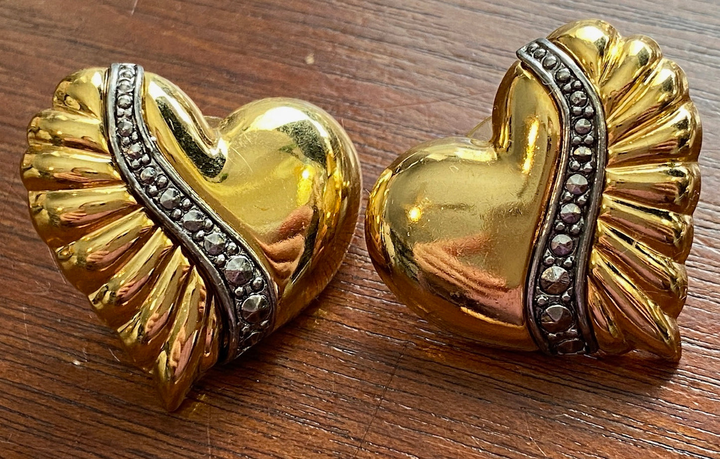 Vintage 80's Gold Tone Ruffle Edge Heart Pierced Earrings