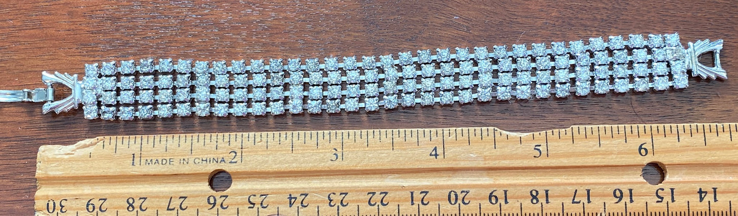 Vintage Unsigned Silvertone Metal Rhinestone Multistrand Bracelet