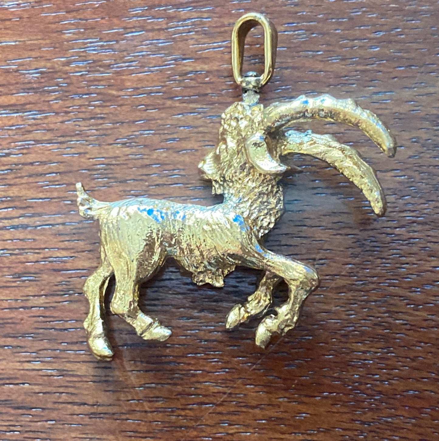 Gold tone Metal Goat Markhor Charm Pendant Twists