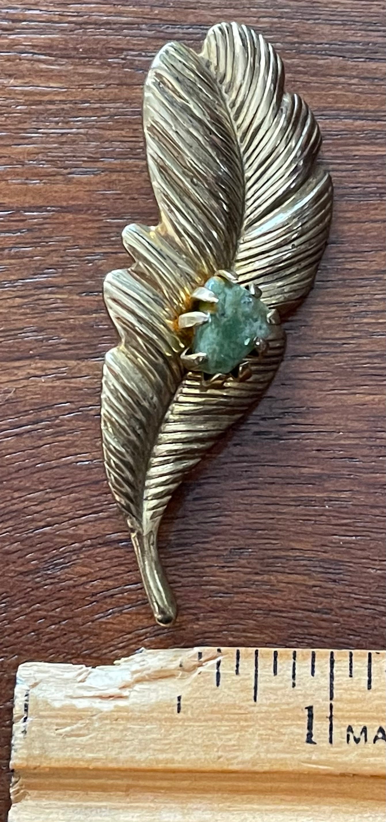 Vintage Gold Tone Metal Jade Stone Leaf Brooch Pin