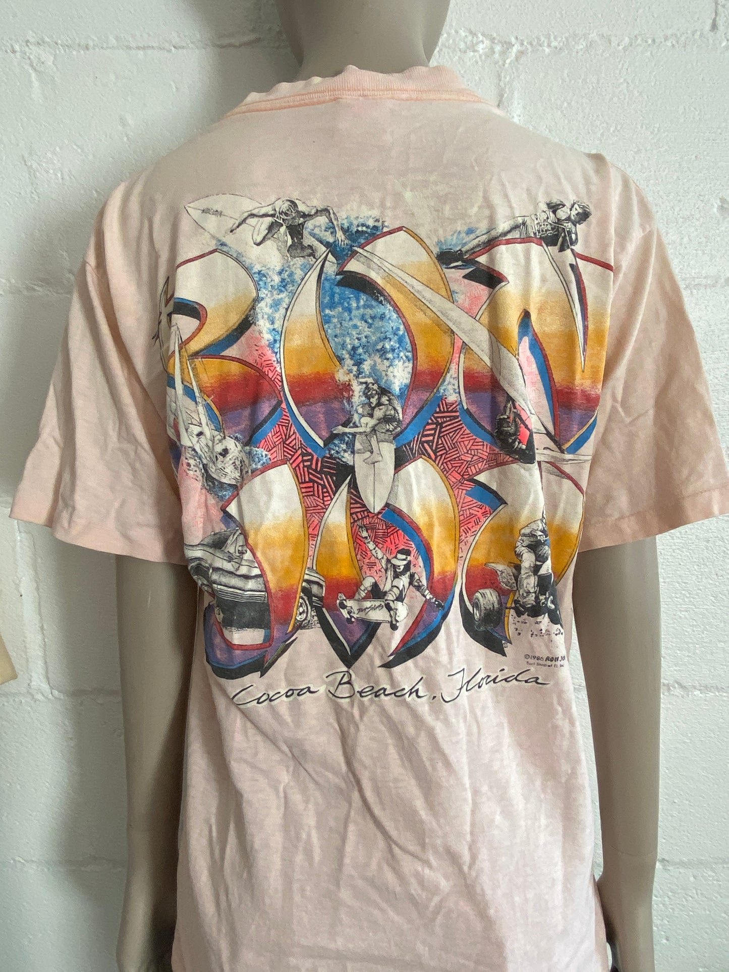 Vintage 80's Ron Jon Cocoa Beach Surf Souvenir T-shirt Sz M