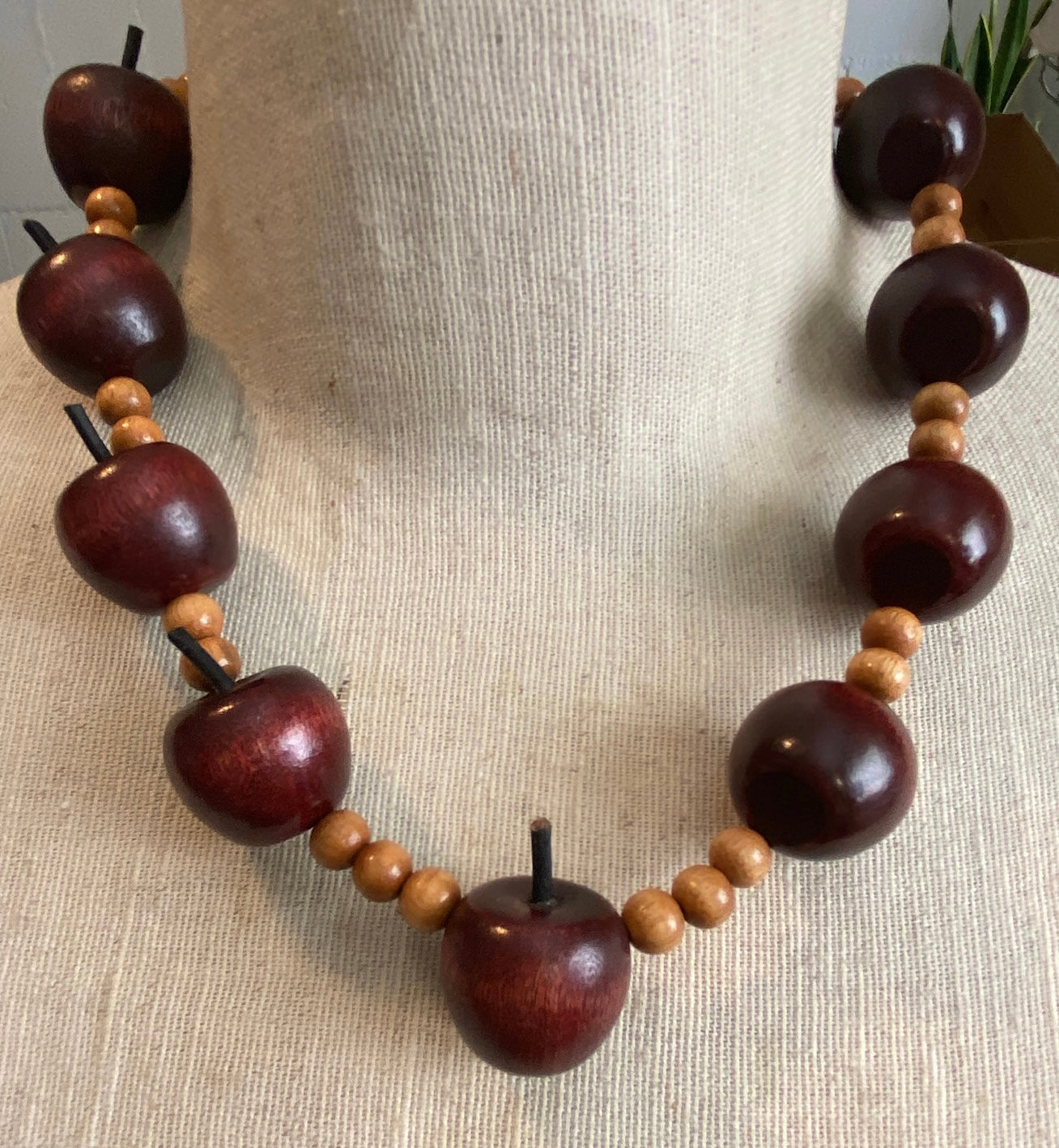 Vintage Wood Bead Apple Adjustable Collar Necklace