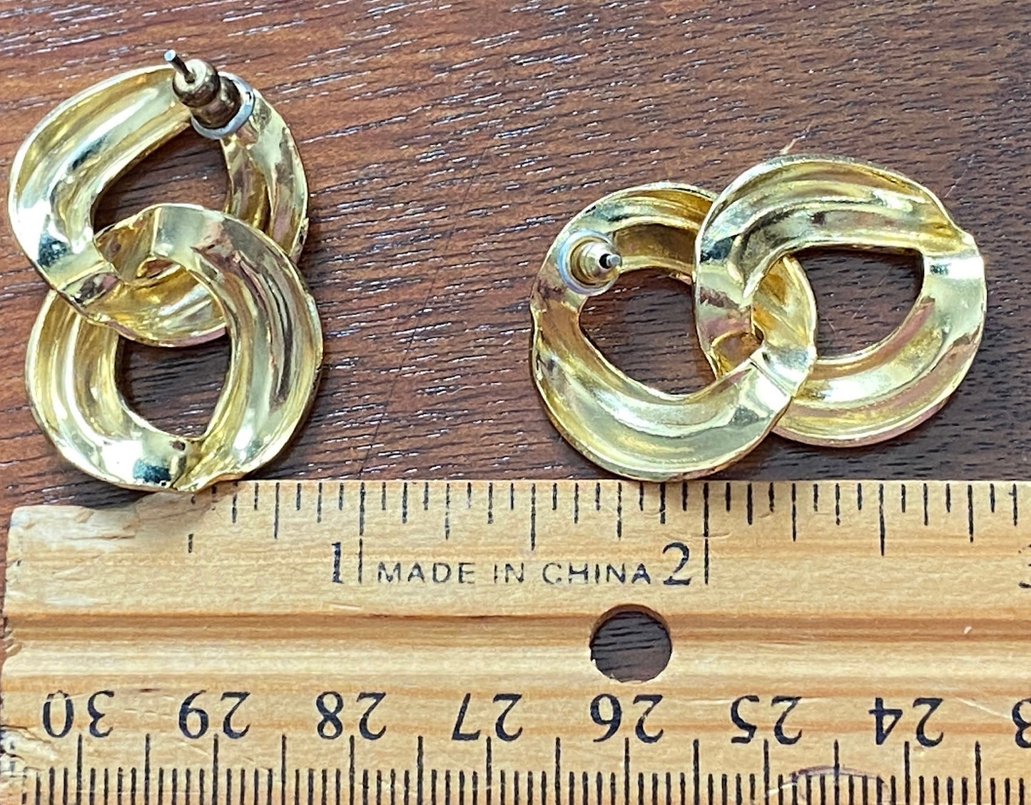 Vintage 80's Gold Tone Pierced Earrings Drop Dangly