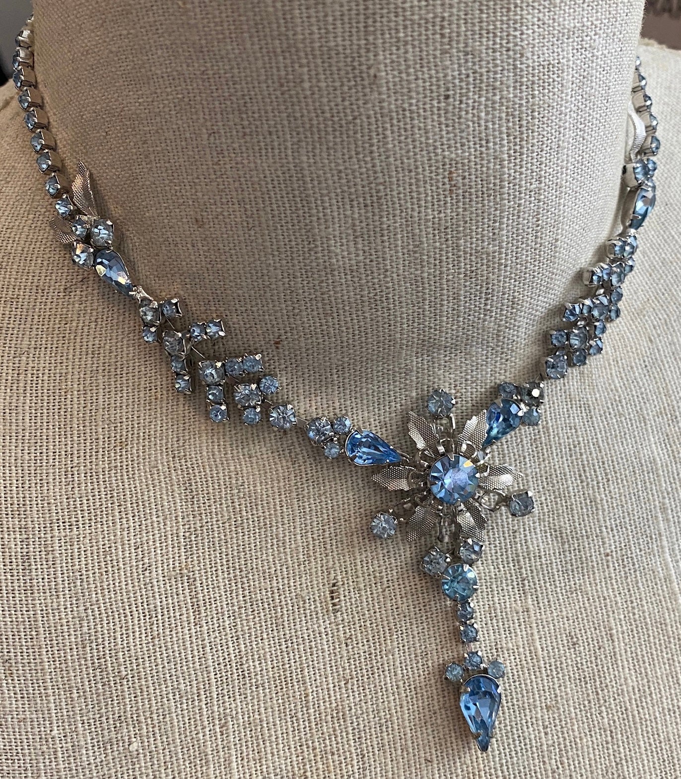Vintage Blue Rhinestone Silver Tone Flower Garland Necklace Adjustable