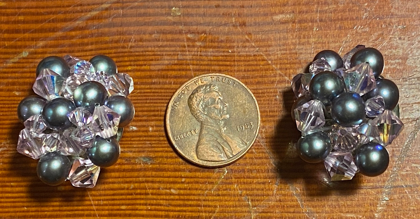 Vintage Purse Faceted Bead Faux Black Pearl Clip On Cluster Earrings