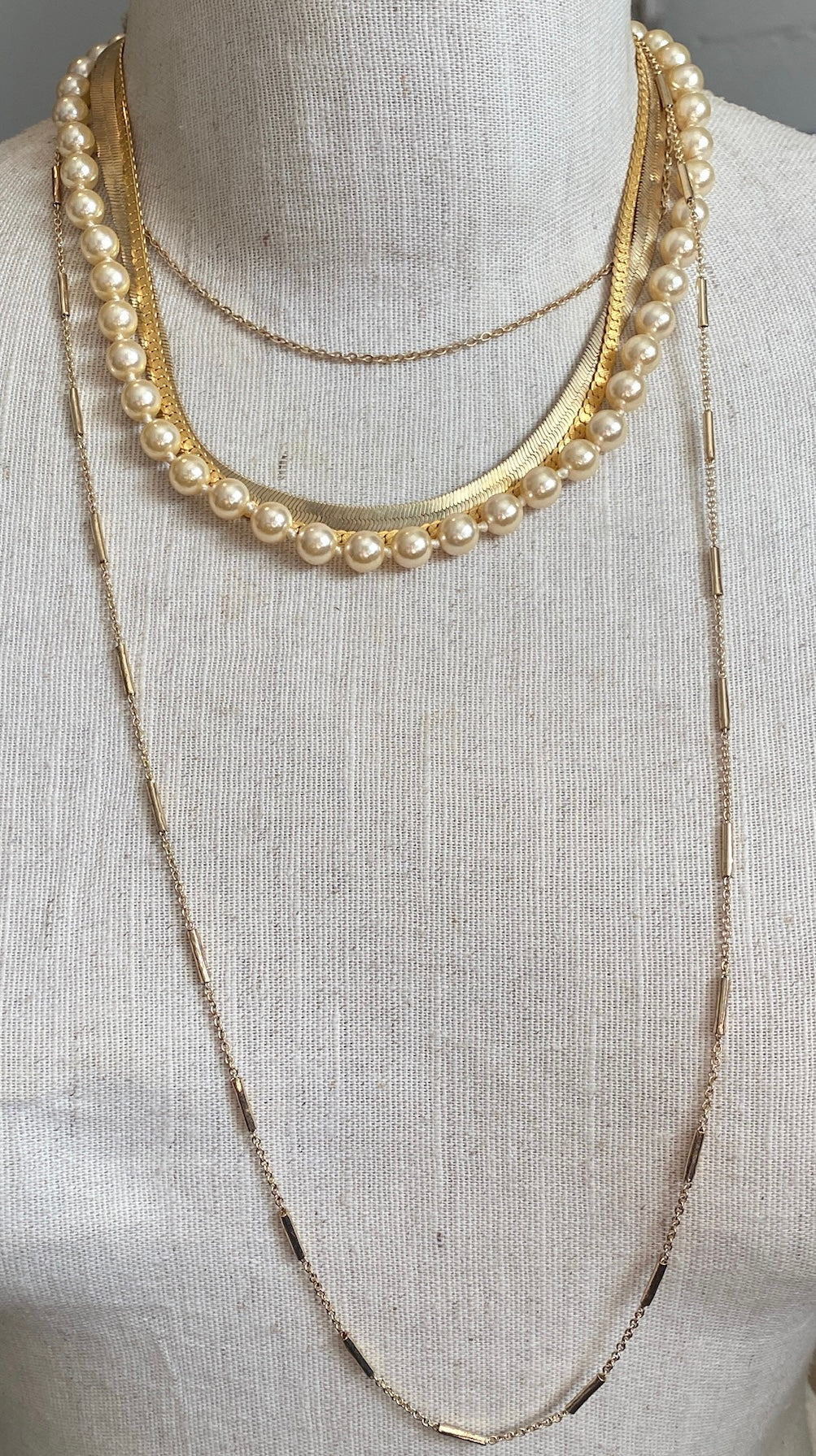 Lot of 5 Vintage Necklaces Faux Pearl Strand Gold Tone Chain Herringbone