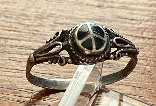 Sterling Silver Onyx Peace Sign Ring Sz 6