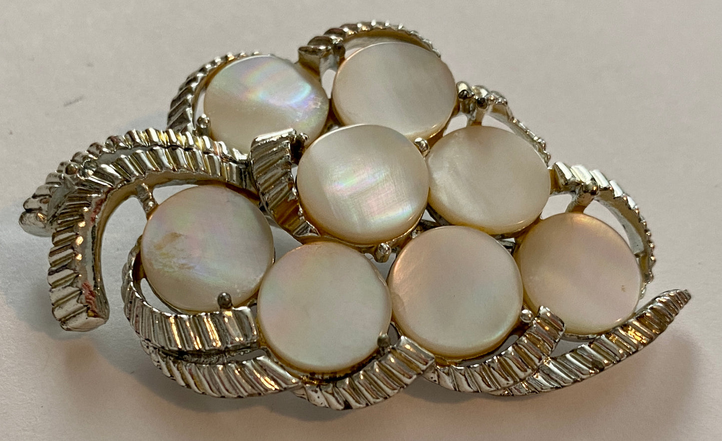 Vintage Silvertone Metal MOP Mother of Pearl Grape Cluster Brooch Pin