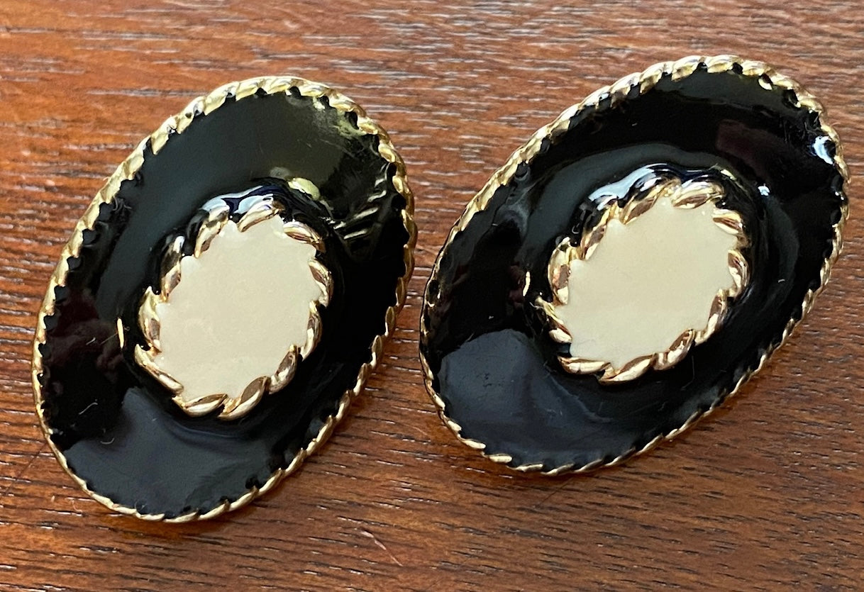 Vintage Black White Enamel Gold Tone Metal Drop Pierced Earrings