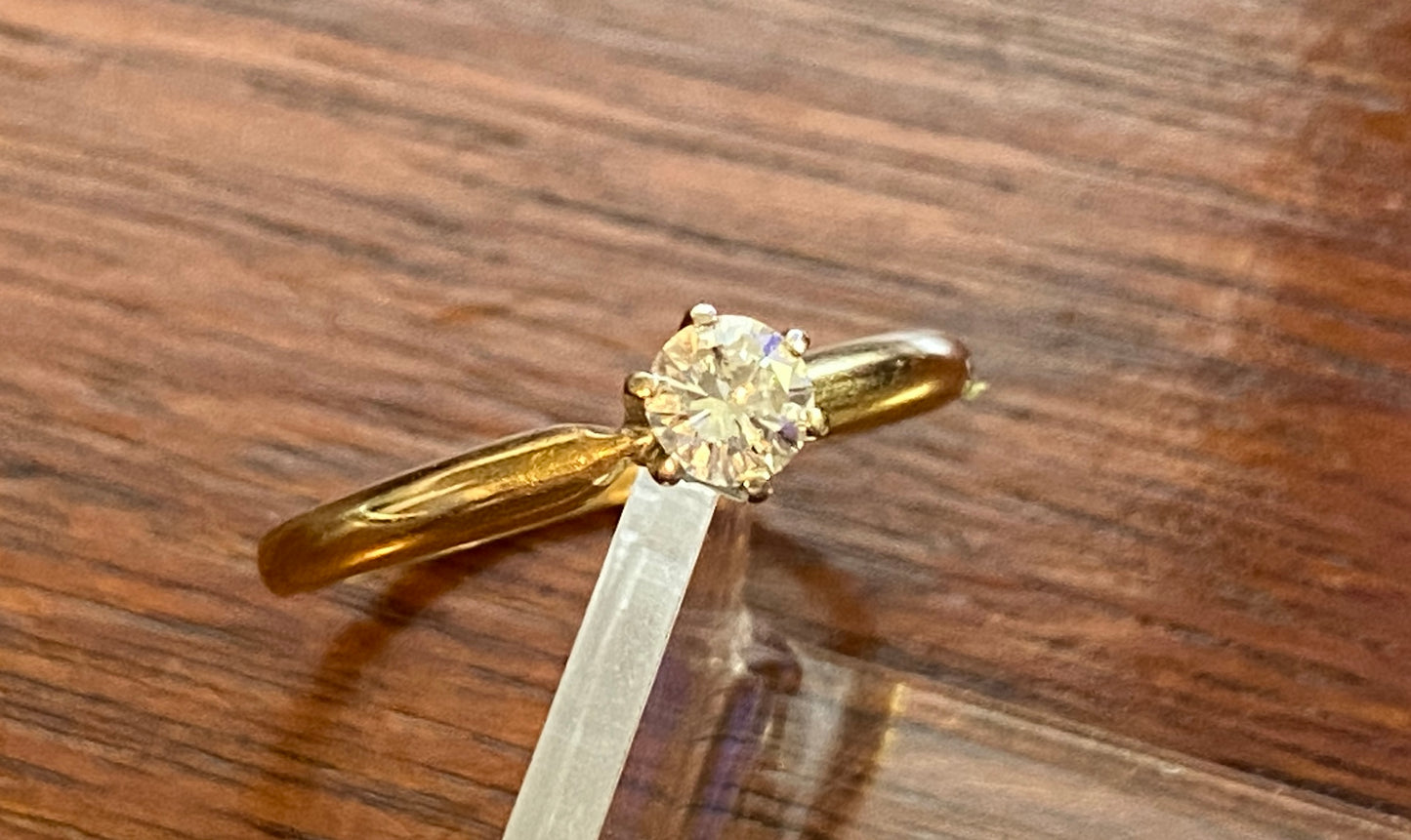 Classic 14k Yellow Gold Round 1/4ctw Diamond Engagement Ring Sz 6.75