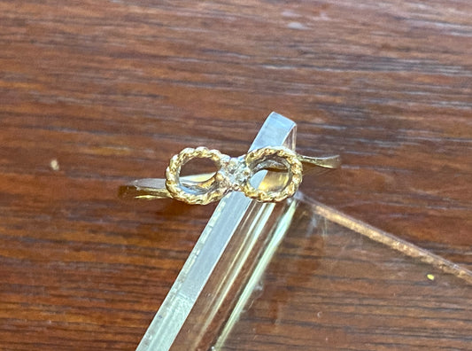 Adorable Vintage 14k Yellow Gold Diamond Bow Ring Sz 5 Signed Fidelity