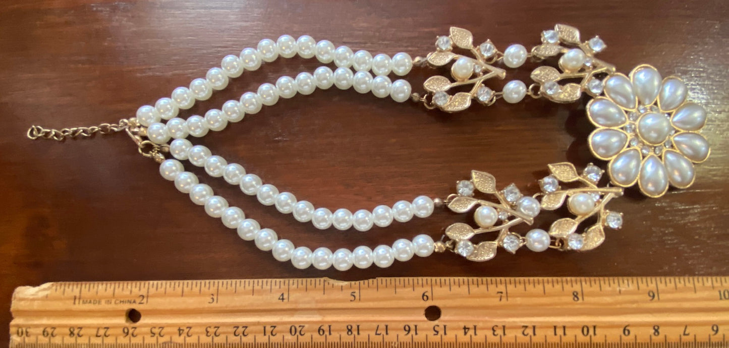 Pretty Vintage Style Faux Pearl Rhinestone Gold Tone Multistrand Necklace