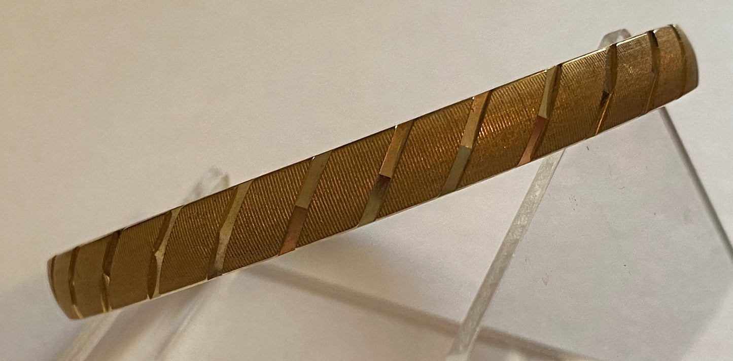 Vintage Brushed Gold Tone Metal Striped Bangle Signed Monet