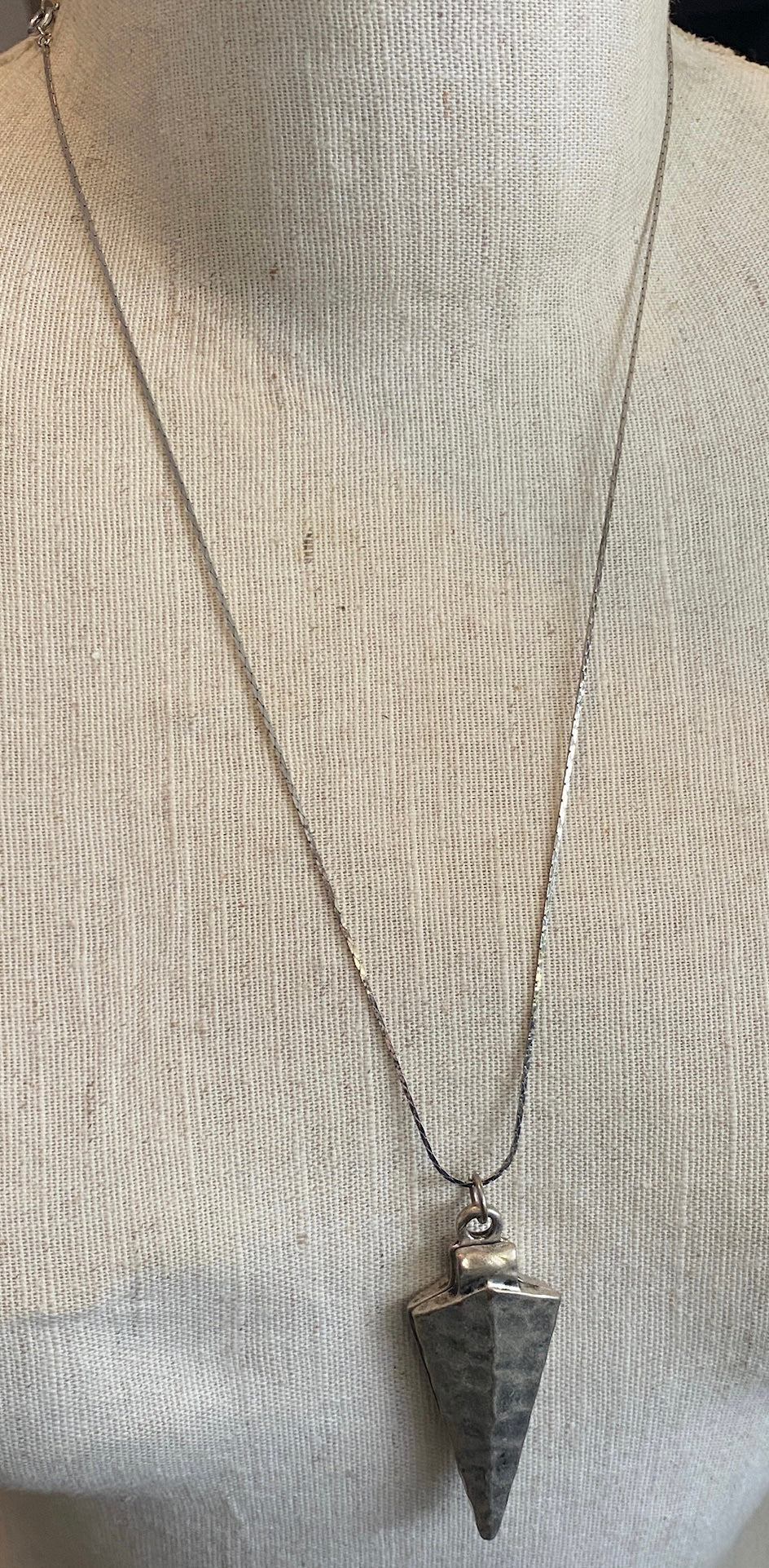 Silver Tone Arrowhead Pendant Necklace 22" Long Chain