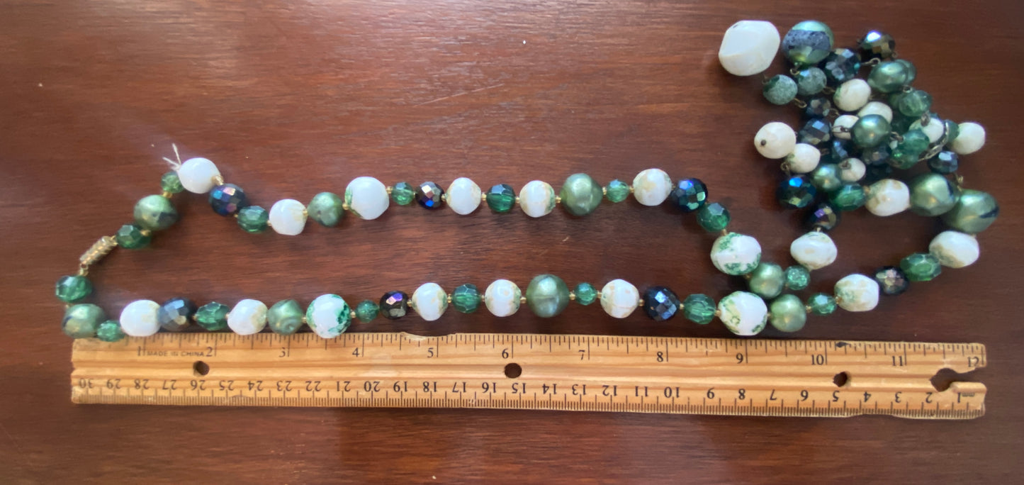 Vintage Plastic Marbled Green White Tassel Cluster Necklace