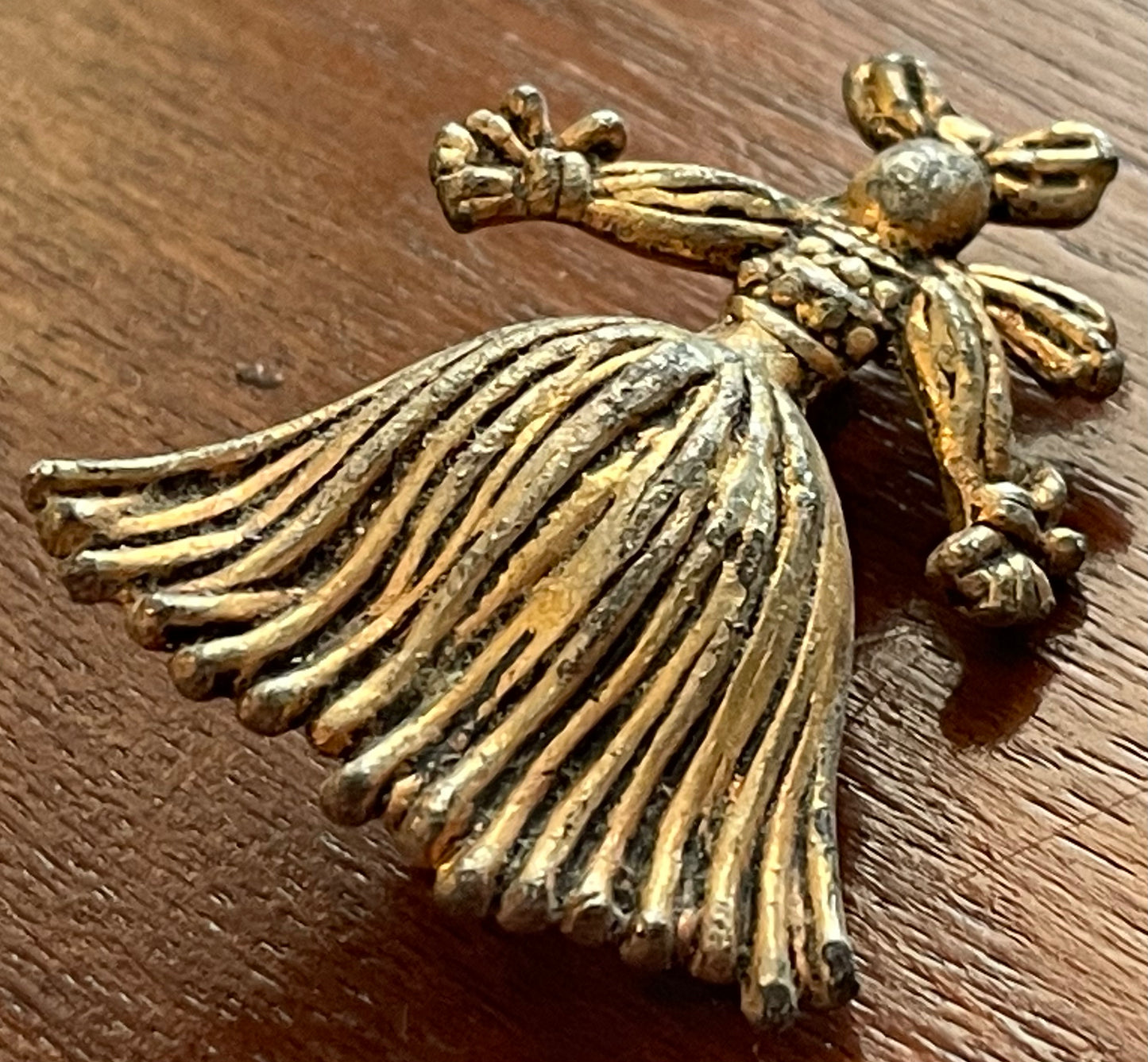 Vintage Metal Lady Figural Brooch Pin