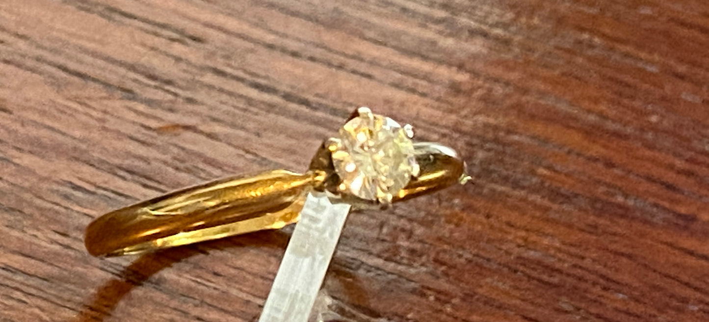 Classic 14k Yellow Gold Round 1/4ctw Diamond Engagement Ring Sz 6.75