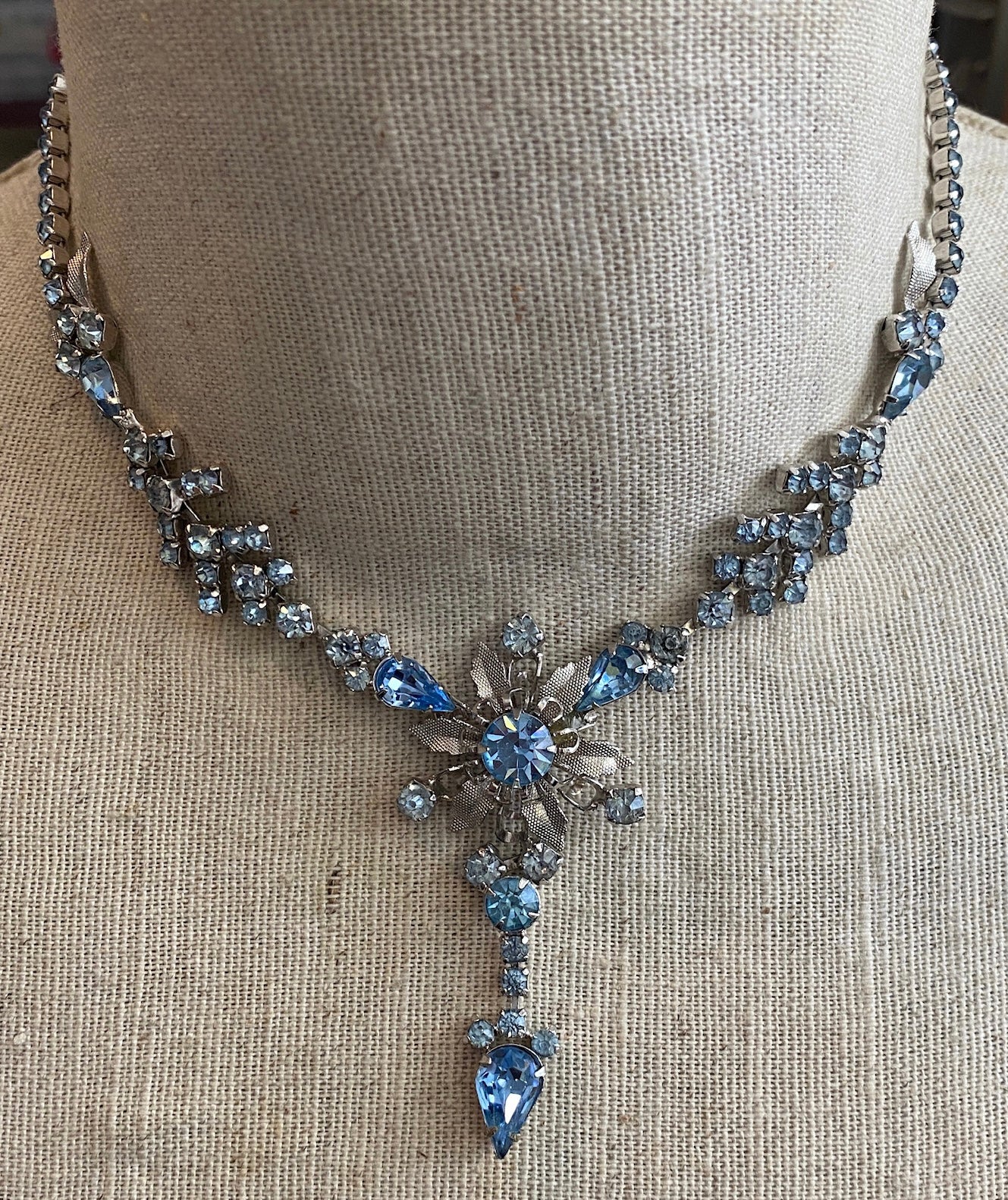 Vintage Blue Rhinestone Silver Tone Flower Garland Necklace Adjustable