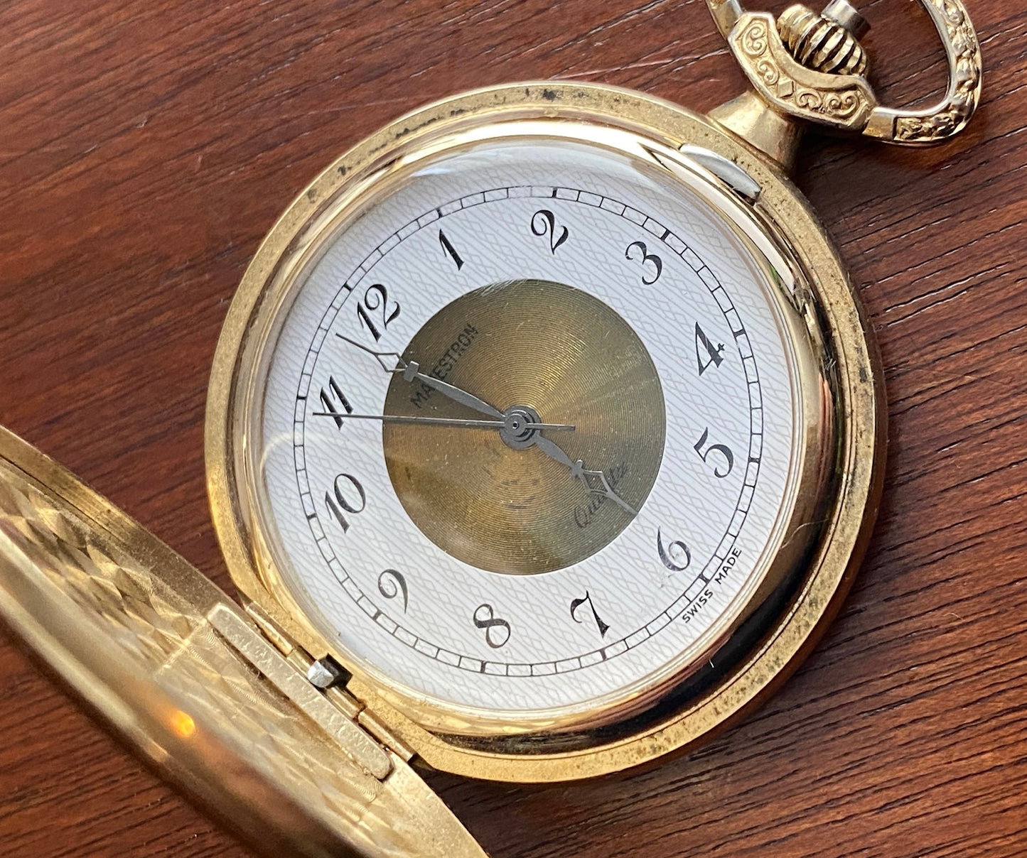 Gold Tone Crest Black Majestron Quartz Pocket Watch