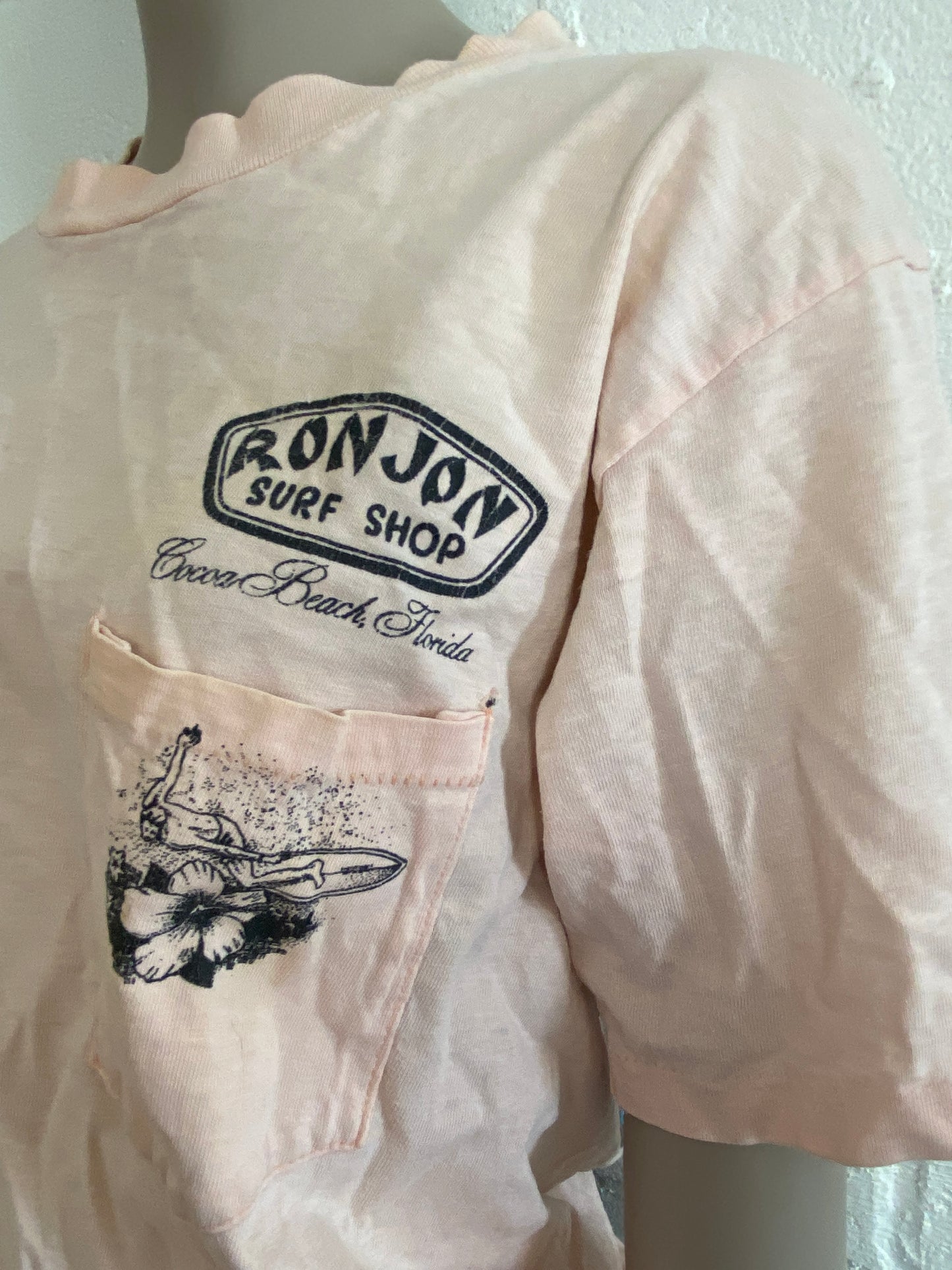 Vintage 80's Ron Jon Cocoa Beach Surf Souvenir T-shirt Sz M